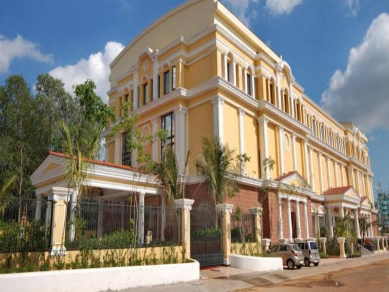 Mayfair Convention Бхубанешвар Екстер'єр фото